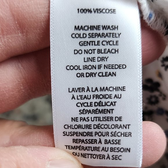 NWOT beachlunchlounge Floral V-Neck Ruffled Blouse Size XS - Picture 7 of 14